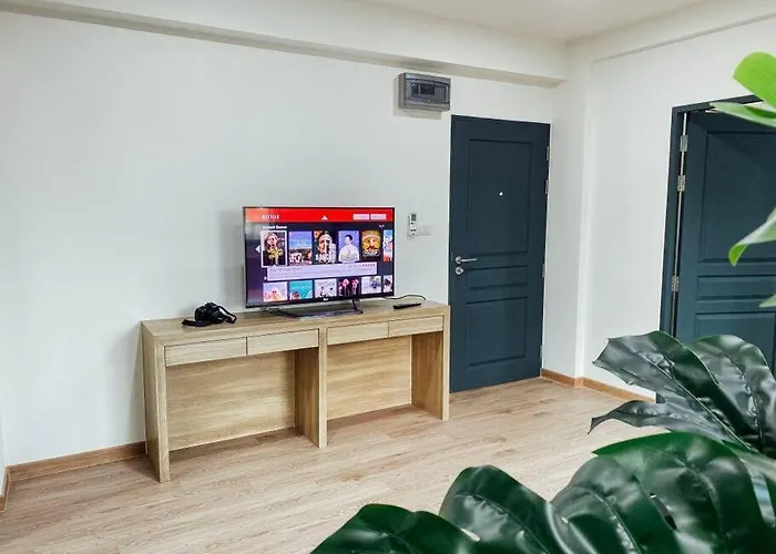 Апартаменты Gp House - Private At Sukhumvit Near Bts Бангкок